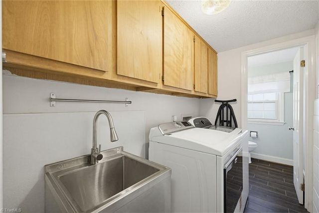 2122 Leeds Lane, Winston-salem, NC 27103