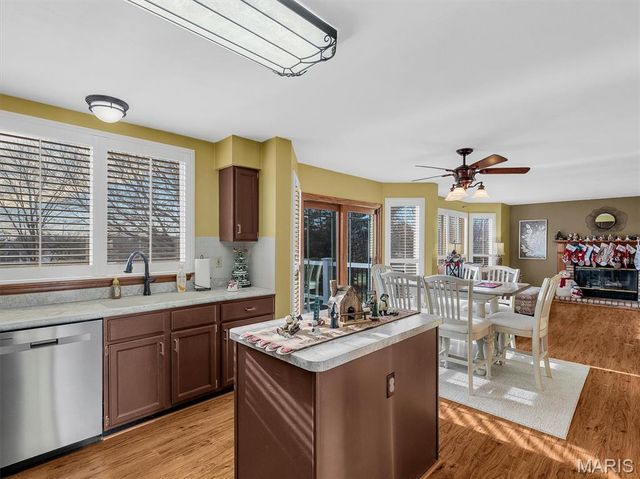 3809 Teton Creek Court, Florissant, MO 63034