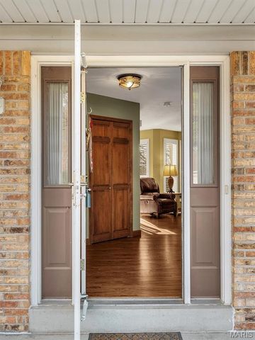 3809 Teton Creek Court, Florissant, MO 63034