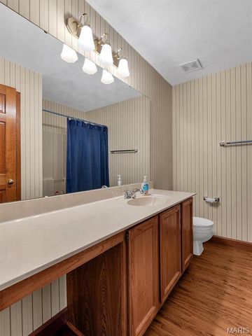 3809 Teton Creek Court, Florissant, MO 63034