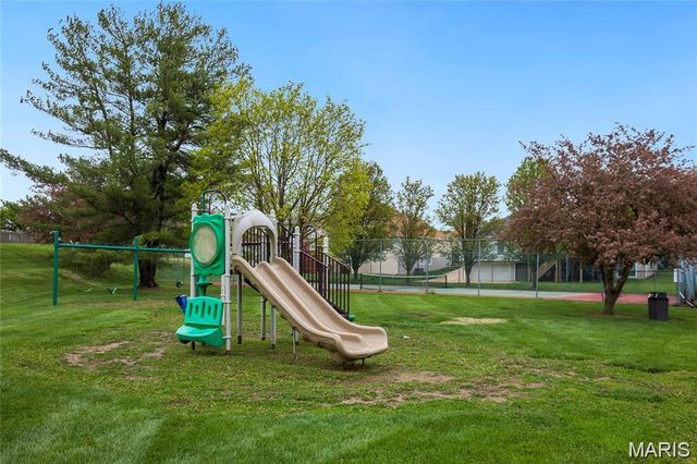 3809 Teton Creek Court, Florissant, MO 63034