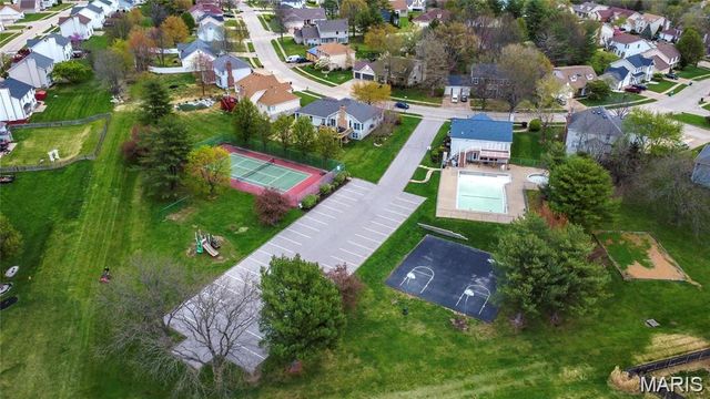 3809 Teton Creek Court, Florissant, MO 63034