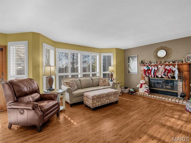 3809 Teton Creek Court, Florissant, MO 63034