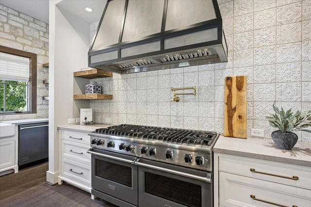 3402 Banbury Place, Houston, TX 77027
