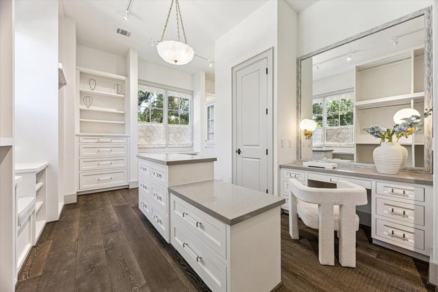 3402 Banbury Place, Houston, TX 77027
