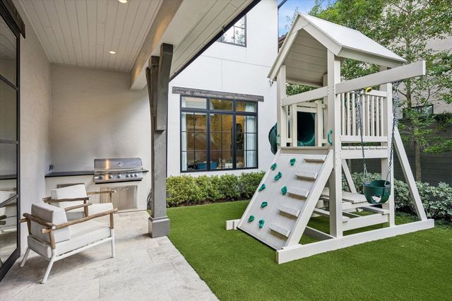 3402 Banbury Place, Houston, TX 77027
