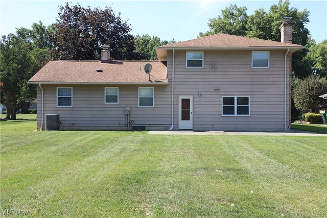 595 Jefferson Drive, Highland Heights, OH 44143