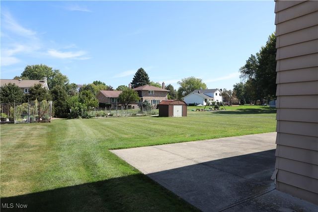 595 Jefferson Drive, Highland Heights, OH 44143