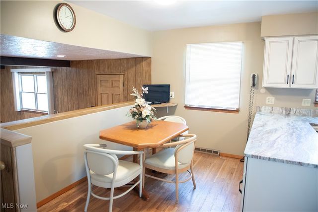 595 Jefferson Drive, Highland Heights, OH 44143