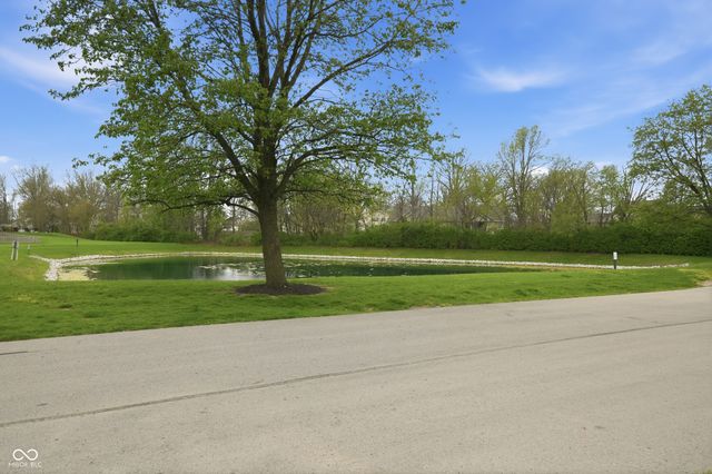9550 Fireside Lane, Fishers, IN 46038