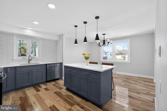 1206 W CHESTER PIKE, West Chester, PA 19382