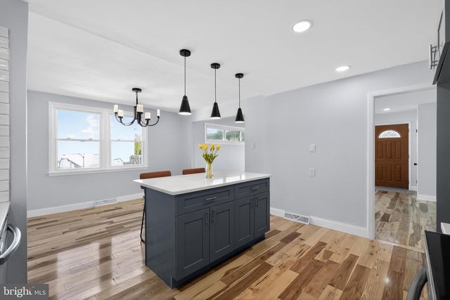 1206 W CHESTER PIKE, West Chester, PA 19382