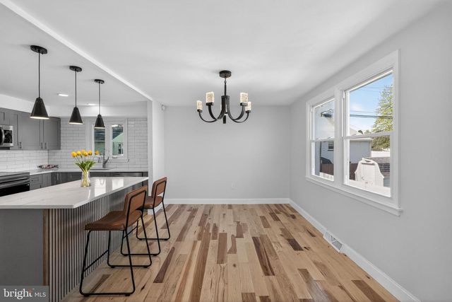 1206 W CHESTER PIKE, West Chester, PA 19382