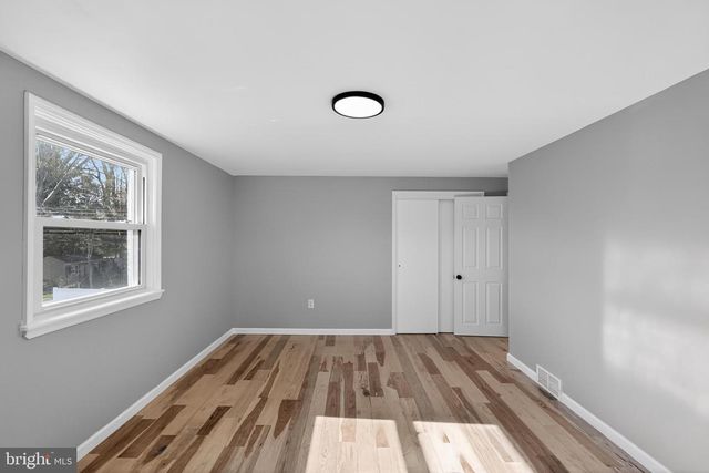 1206 W CHESTER PIKE, West Chester, PA 19382