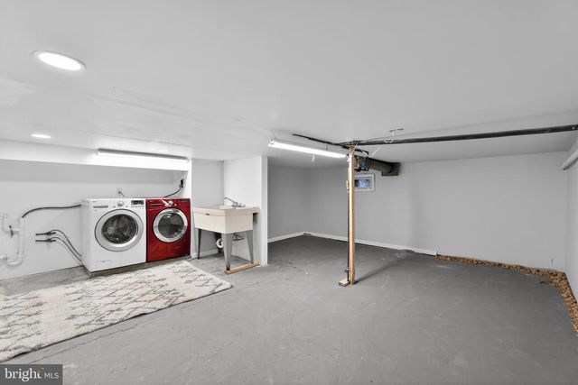 1206 W CHESTER PIKE, West Chester, PA 19382