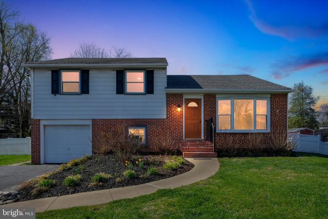 1206 W CHESTER PIKE, West Chester, PA 19382