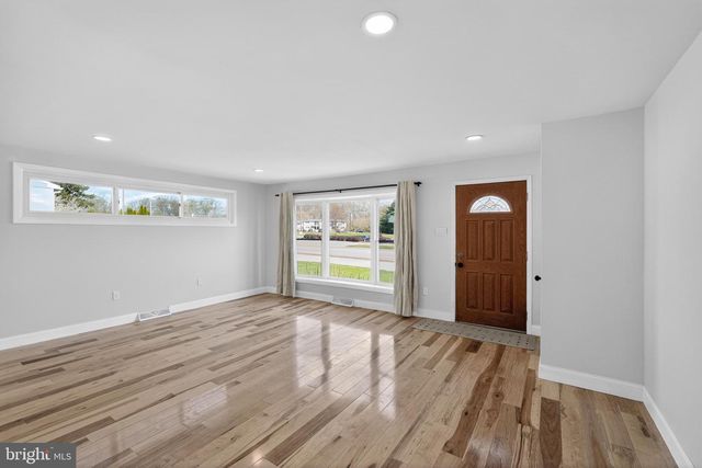 1206 W CHESTER PIKE, West Chester, PA 19382