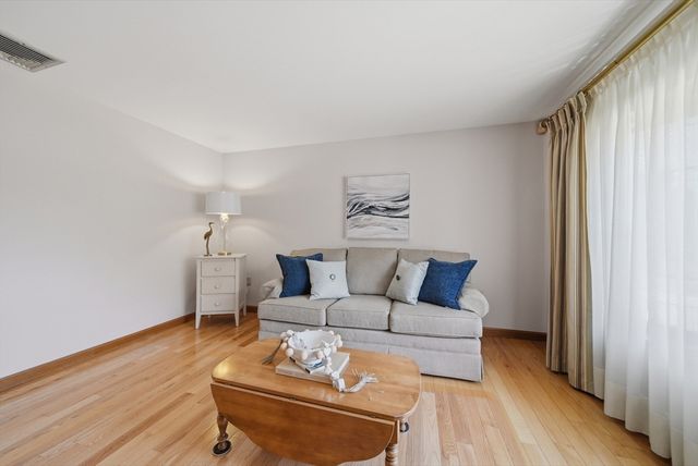 5 Milk St Ext, Peabody, MA 01960