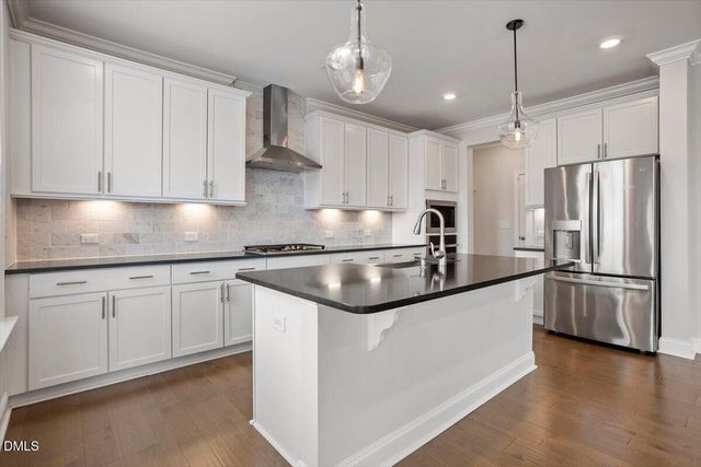 245 N Crest Drive, Chapel Hill, NC 27517