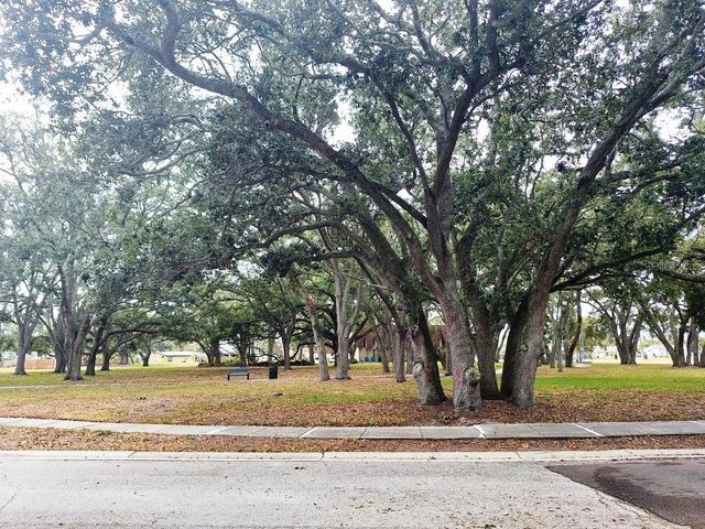 2061 BUTTERNUT CIRCLE W, Clearwater, FL 33763