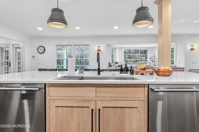 132 Avenue Of Two Rivers, Rumson, NJ 07760