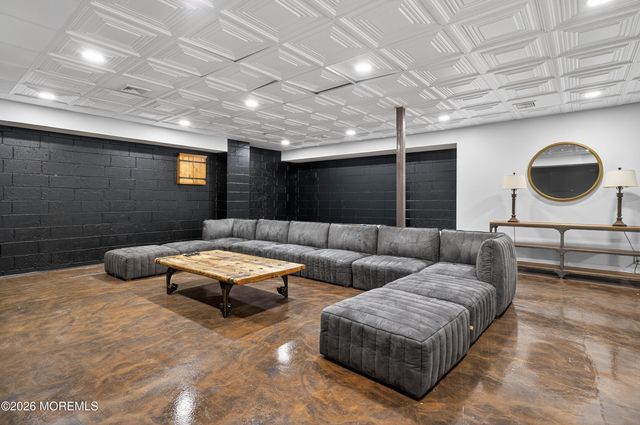 132 Avenue Of Two Rivers, Rumson, NJ 07760