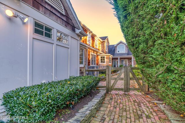 132 Avenue Of Two Rivers, Rumson, NJ 07760