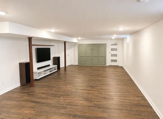 8124 Monroe Avenue, Munster, IN 46321