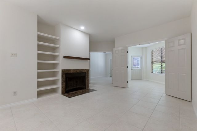 5550 Spring Valley Road C16, Dallas, TX 75254