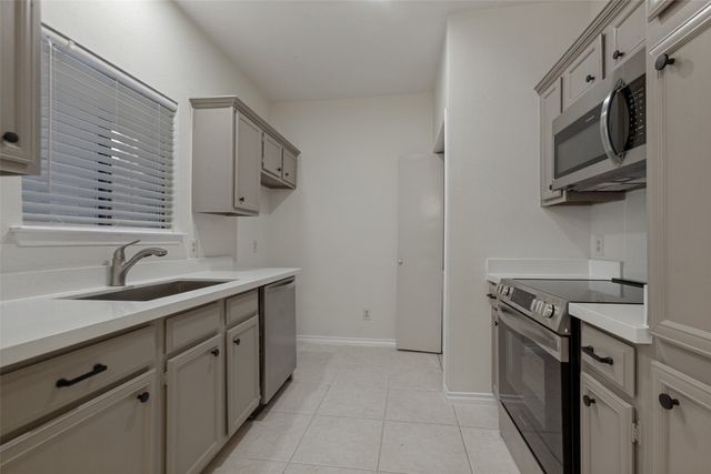 5550 Spring Valley Road C16, Dallas, TX 75254