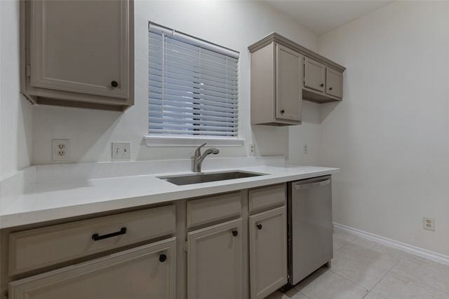 5550 Spring Valley Road C16, Dallas, TX 75254