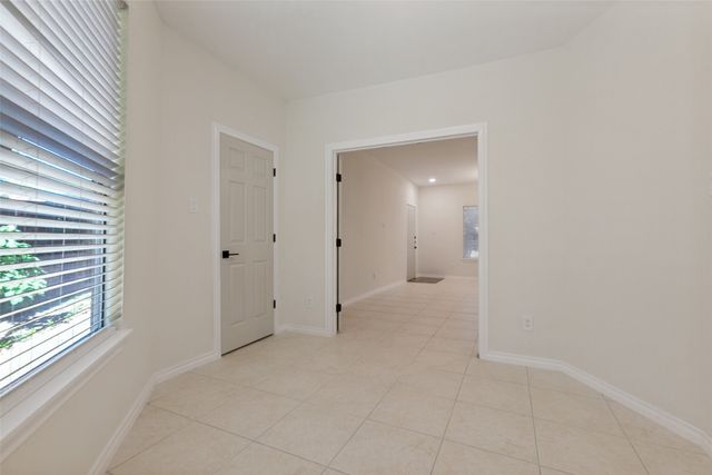5550 Spring Valley Road C16, Dallas, TX 75254