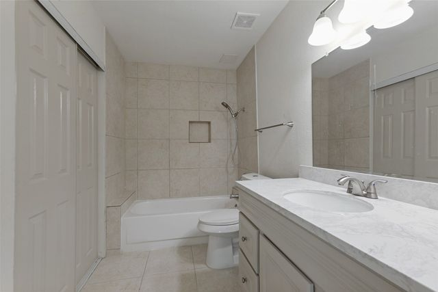 5550 Spring Valley Road C16, Dallas, TX 75254