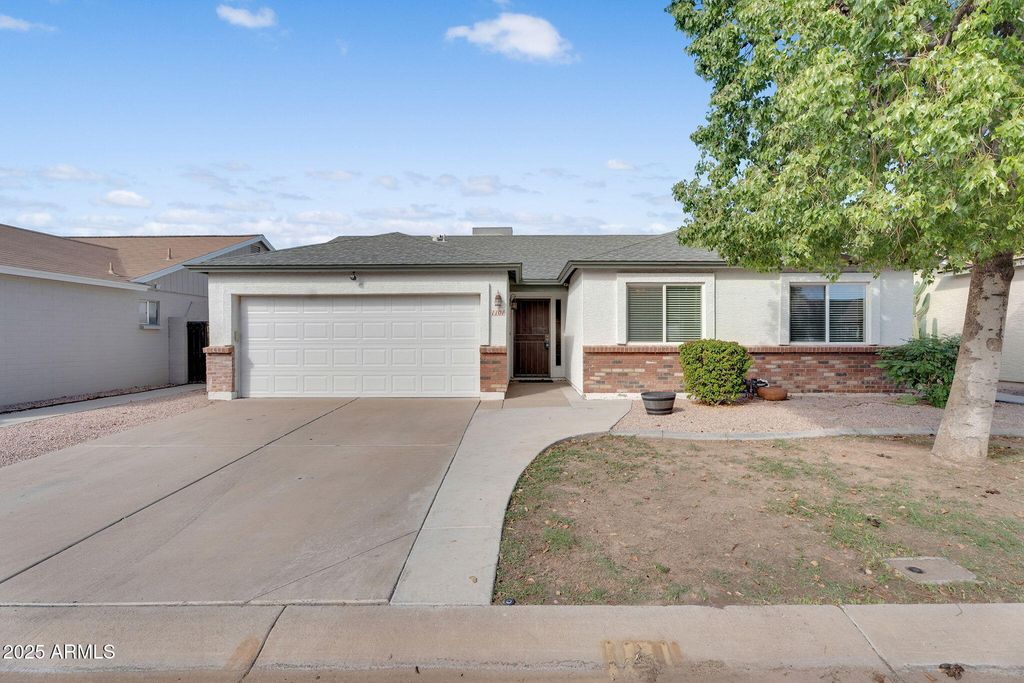 Image 1 of property listing at 6335 E BROWN Road 1101, Mesa, AZ 85205