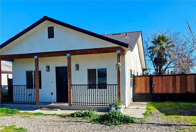 2425 S 10th Street, Fresno, CA 93725