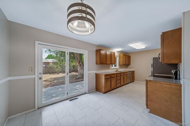 2421 Tamarac Drive, Fort Collins, CO 80521