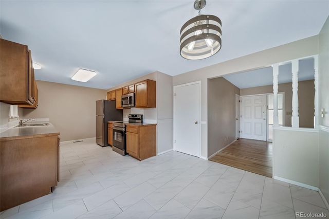 2421 Tamarac Drive, Fort Collins, CO 80521