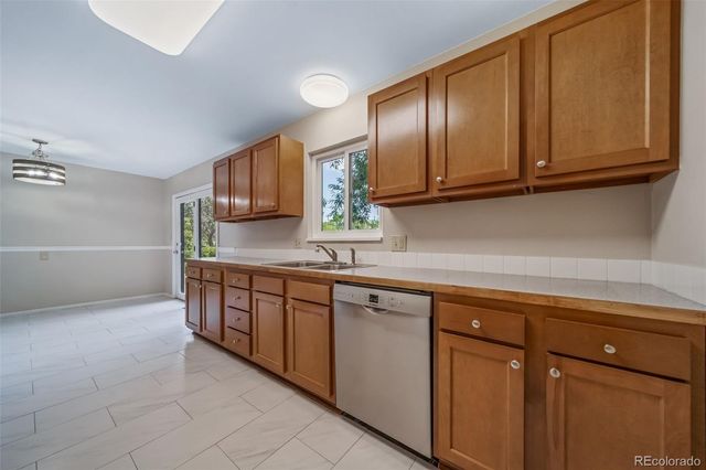 2421 Tamarac Drive, Fort Collins, CO 80521