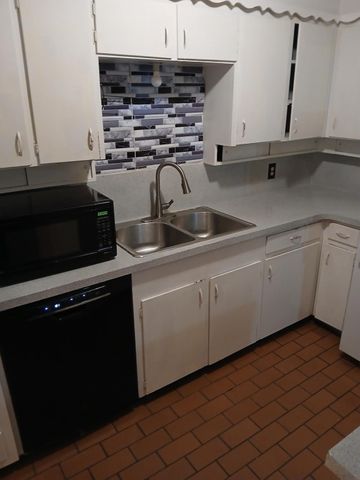2913 Laredo Drive, Fort Worth, TX 76116