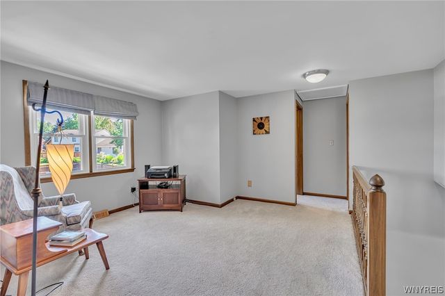 122 Old Orchard Lane, Orchard Park, NY 14127