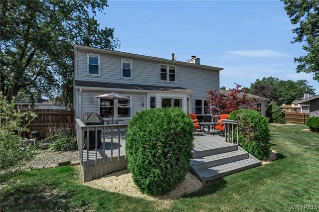 122 Old Orchard Lane, Orchard Park, NY 14127