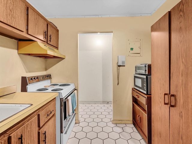 2800 NW 56th A404, Lauderhill, FL 33313