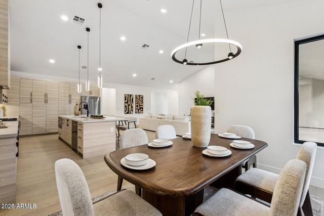 6323 N 10TH Drive, Phoenix, AZ 85013