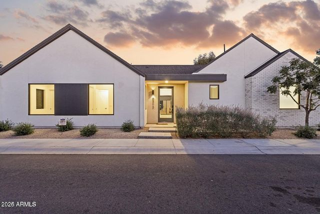 6323 N 10TH Drive, Phoenix, AZ 85013