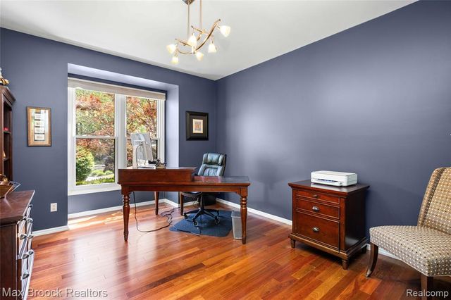 6294 Lindsay Court, West Bloomfield, MI 48324