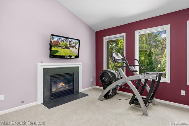 6294 Lindsay Court, West Bloomfield, MI 48324