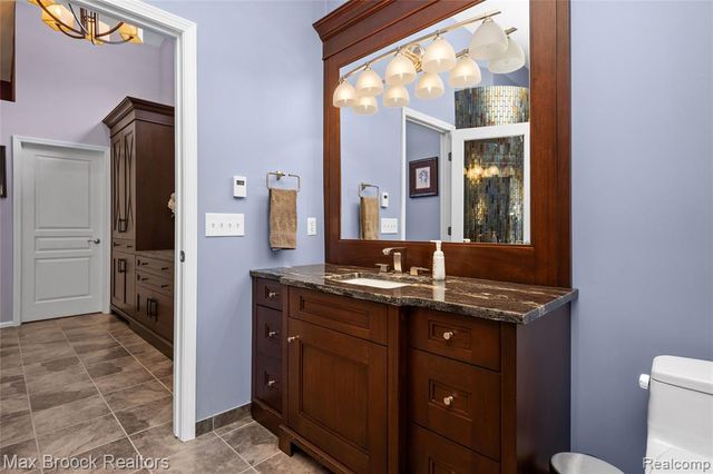 6294 Lindsay Court, West Bloomfield, MI 48324