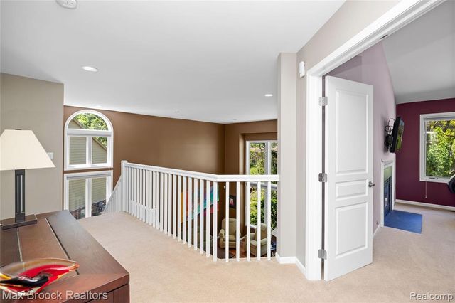 6294 Lindsay Court, West Bloomfield, MI 48324