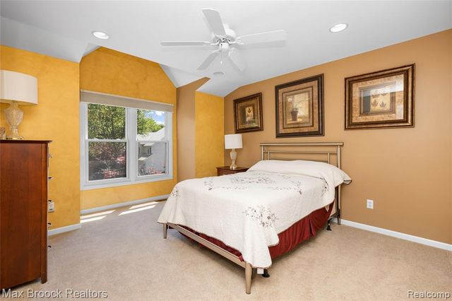 6294 Lindsay Court, West Bloomfield, MI 48324