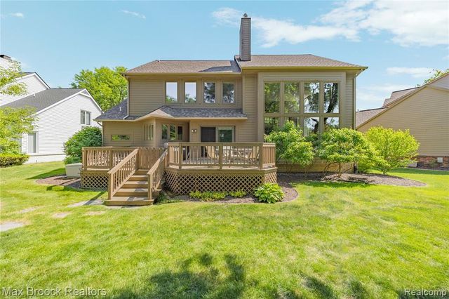 6294 Lindsay Court, West Bloomfield, MI 48324